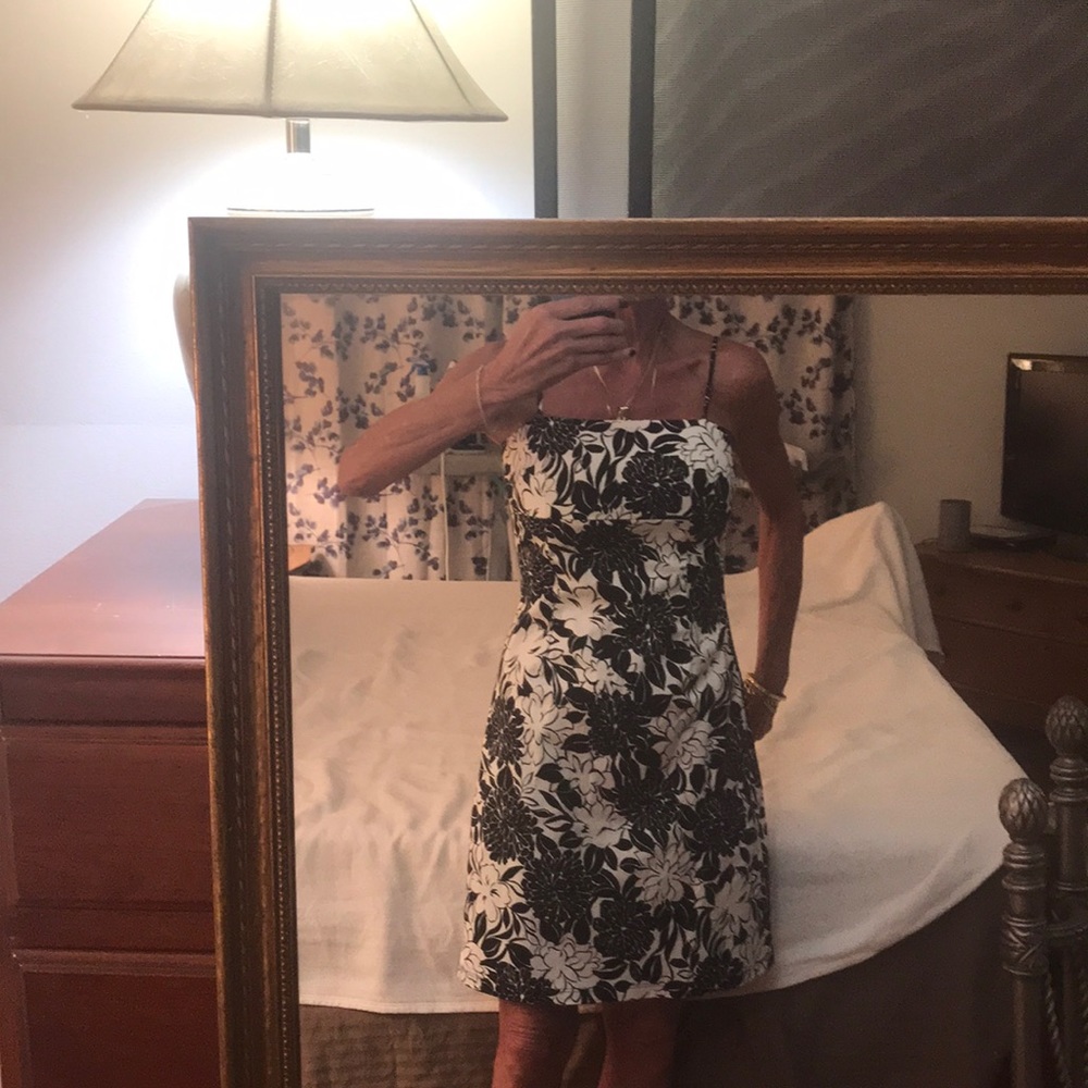 Women’s dresses